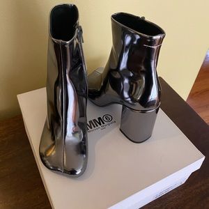 Maison Margiela MM6 LAMINATE LEATHER ANKLE BOOT